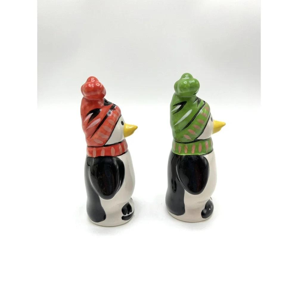 Pfaltzgraff Penguin Salt And Pepper Shakers Winter Themed